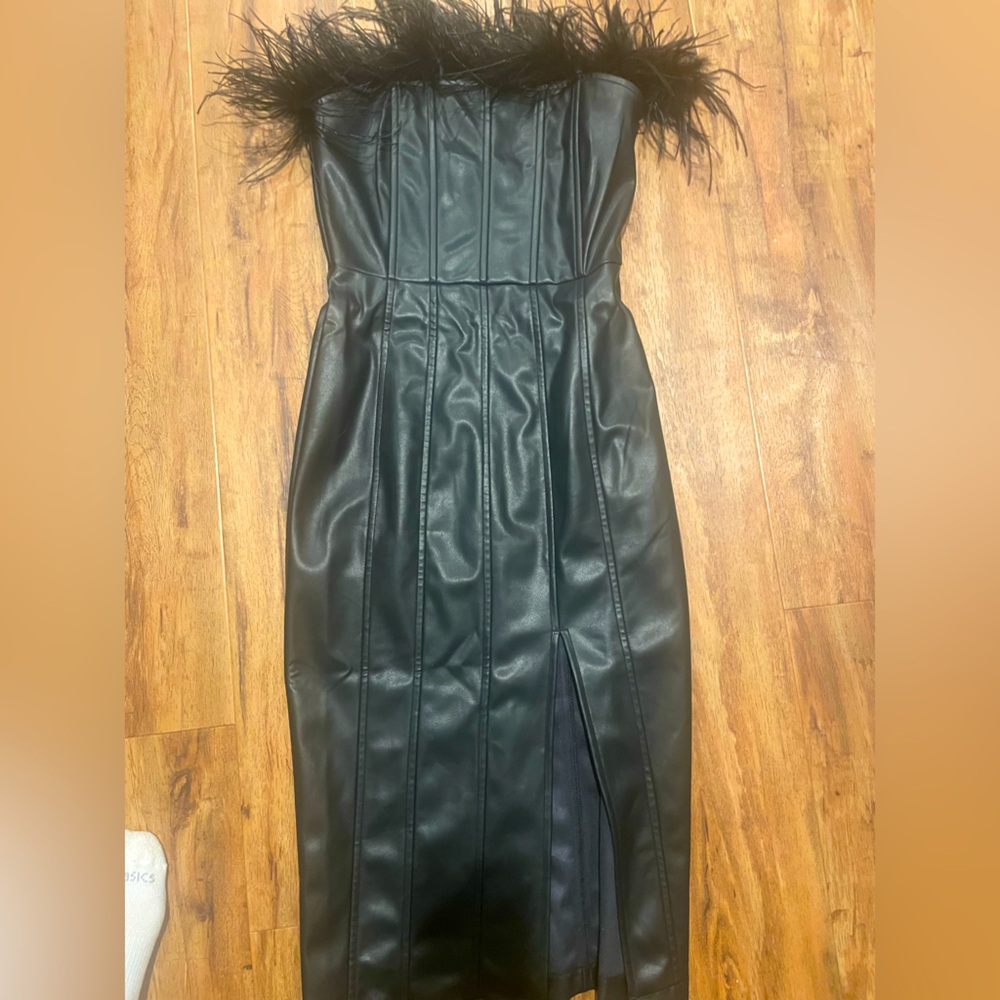 Strapless dress